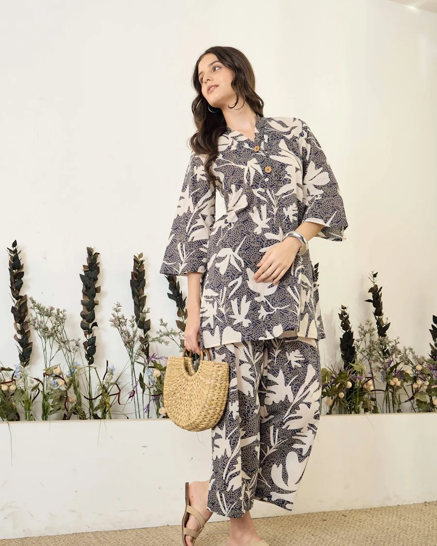 Set estampado gris de camisa y pantalón para mujer Tisess